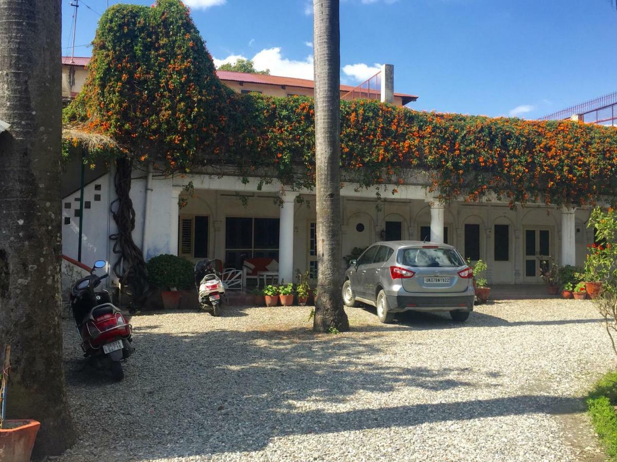 Mango Tree Courtyard Dehradun Hotel Ngoại thất bức ảnh
